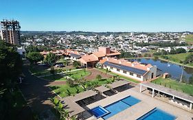 Hotel Lago Dourado