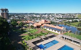 Hotel Lago Dourado